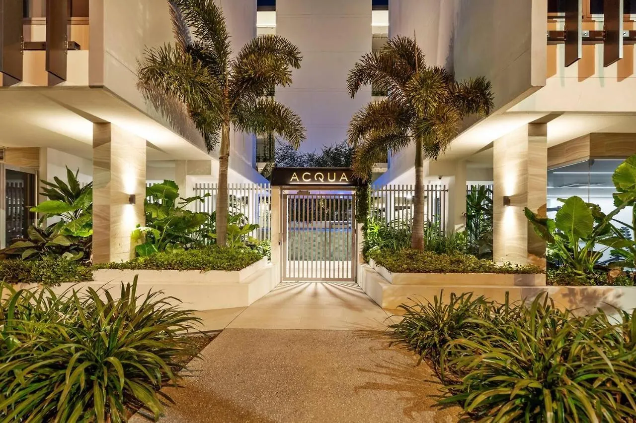 Apartment 'Tropical Tides' Resort-Style Chic At Palm Beach Gold Coast
